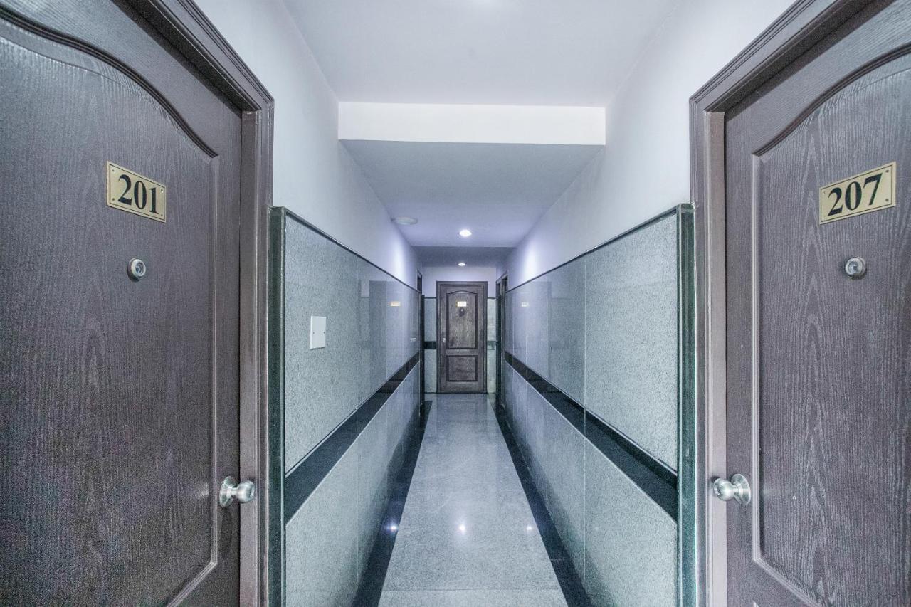 Mg Road One Hotel Bangalore Exterior foto